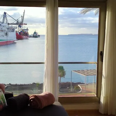 La Marina 3 アパート