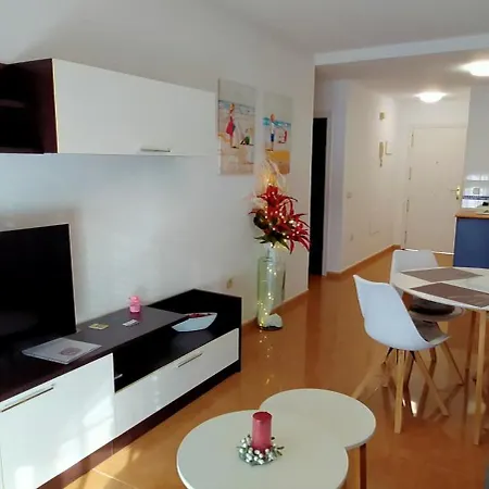 アパート La Marina 3